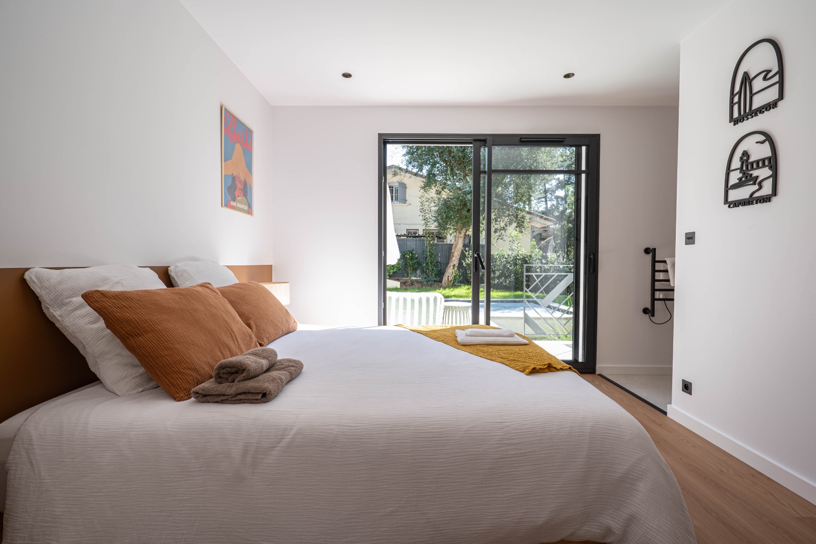 Chambre ouverte sur le jardin